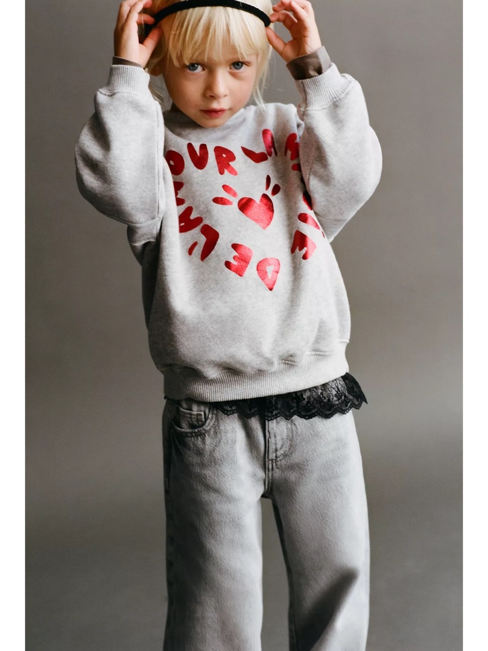 ZARA ROUND NECK SWEATSHIRT WITH LONG SLEEVES